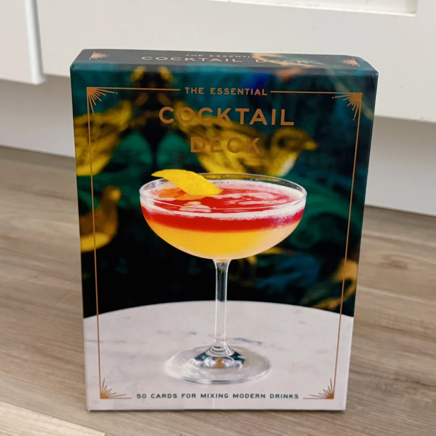 The Essential Cocktail Deck - 50 Cards for Mixing Drinks