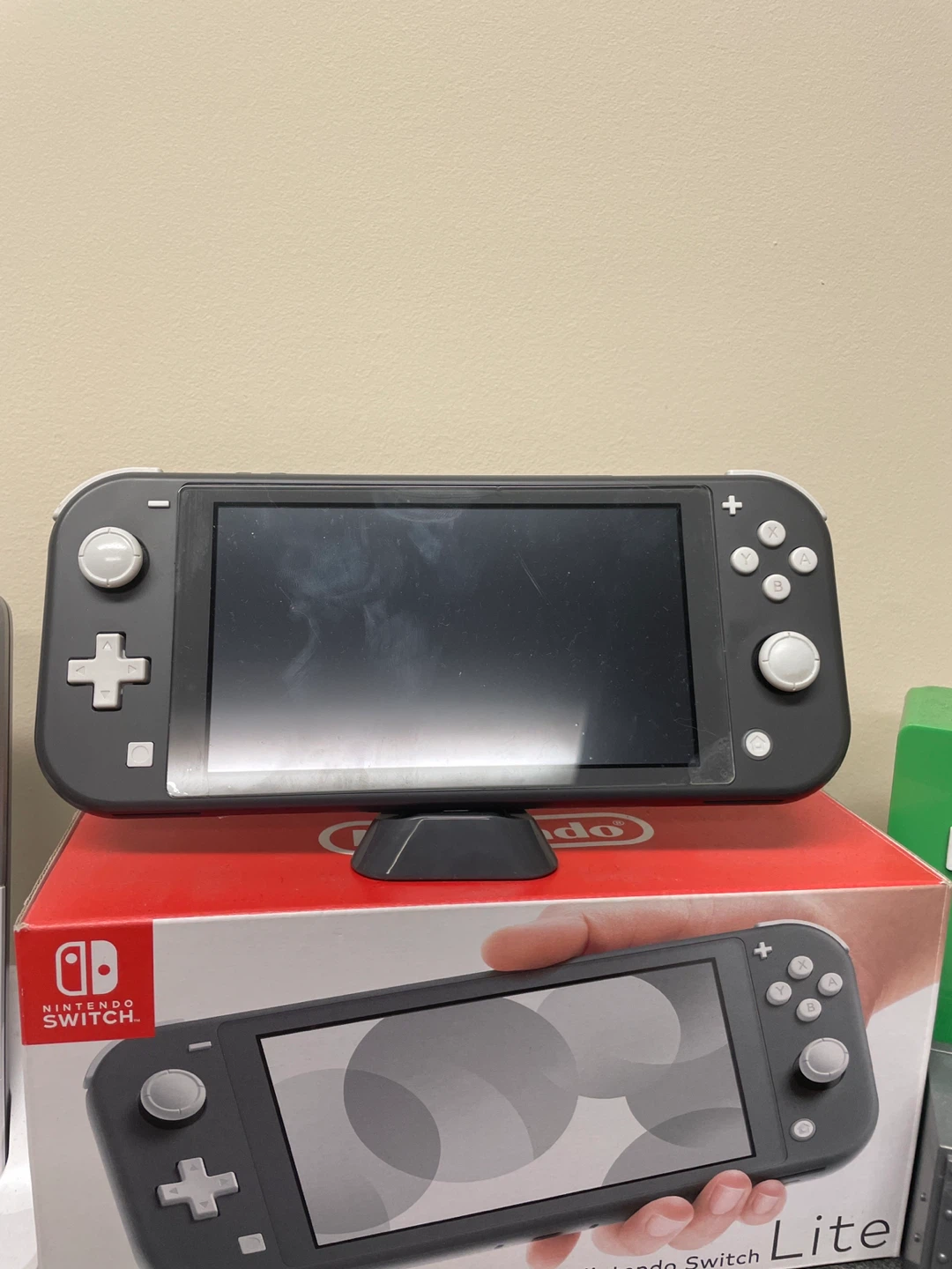 Nintendo switch lite grey