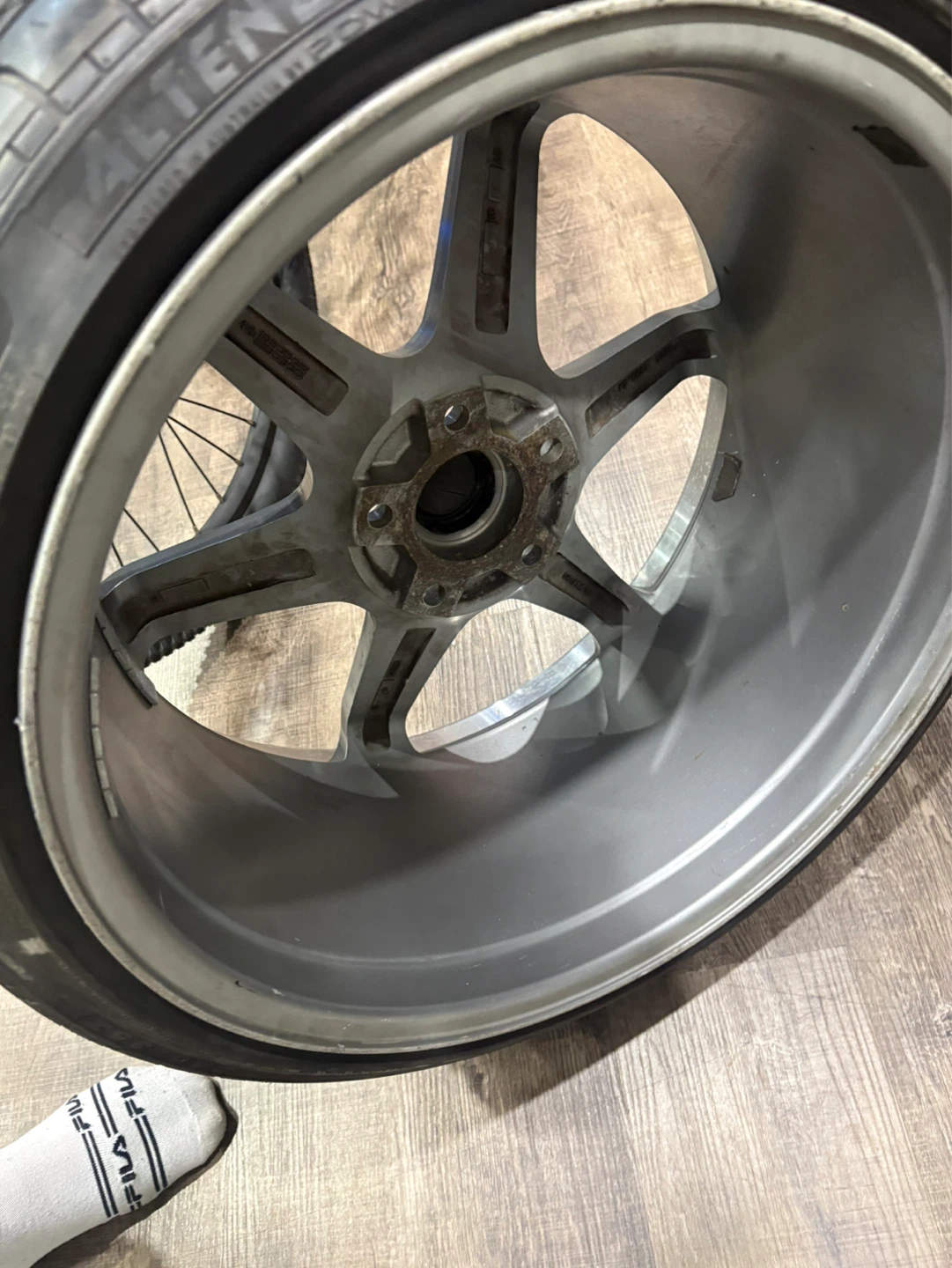 Altenzo Sports Comfort Tyres 245/35ZR19 - photo 3