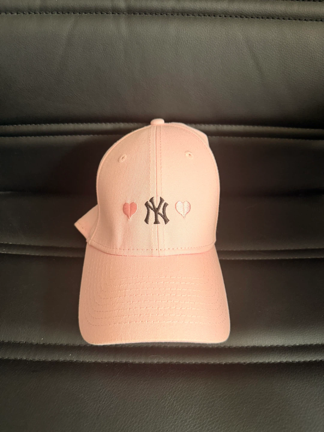 New Era Pink Yankees Heart Cap - photo 2
