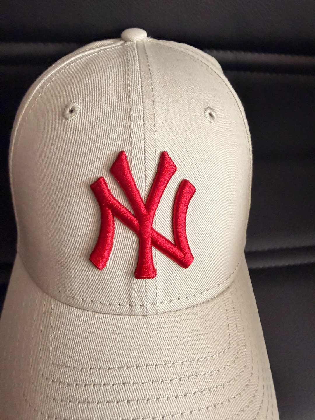 New Era Yankees Cap Beige & Red - photo 2