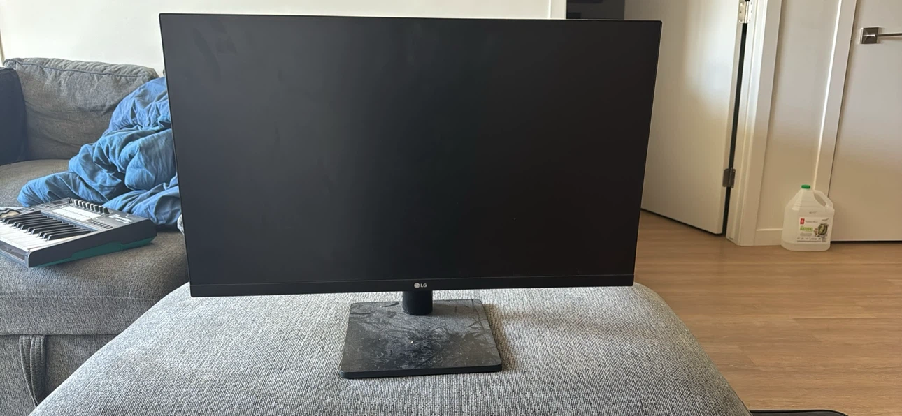LG Monitor no power cord - photo 2