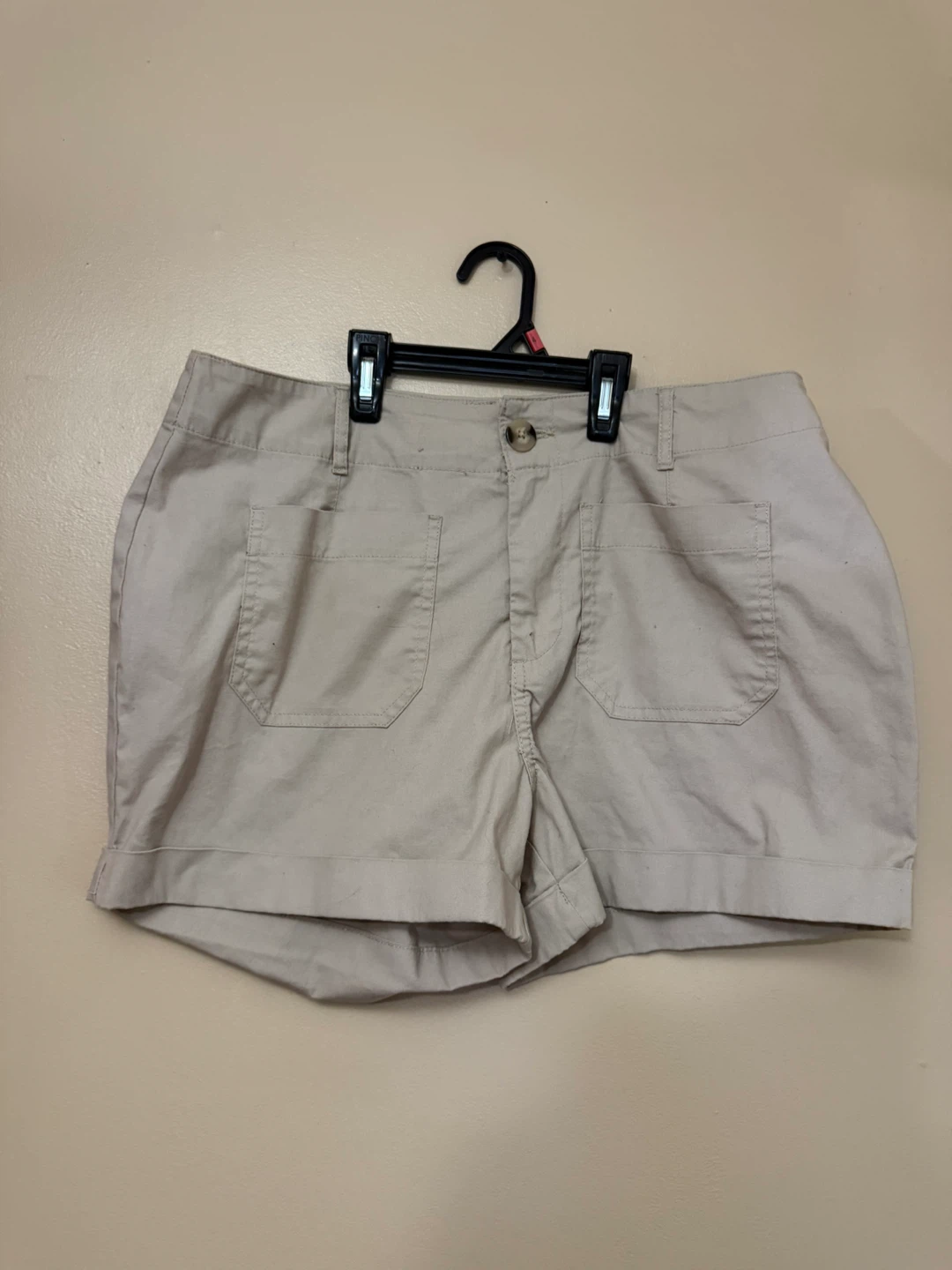 Suzy Shier Khaki Shorts Women’s size 15