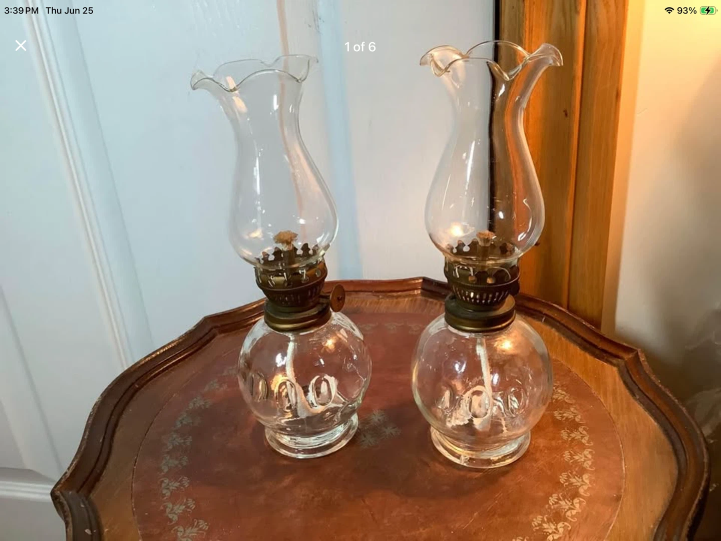 Vtg Matching Pair of Glass Oil Lamps 🐞