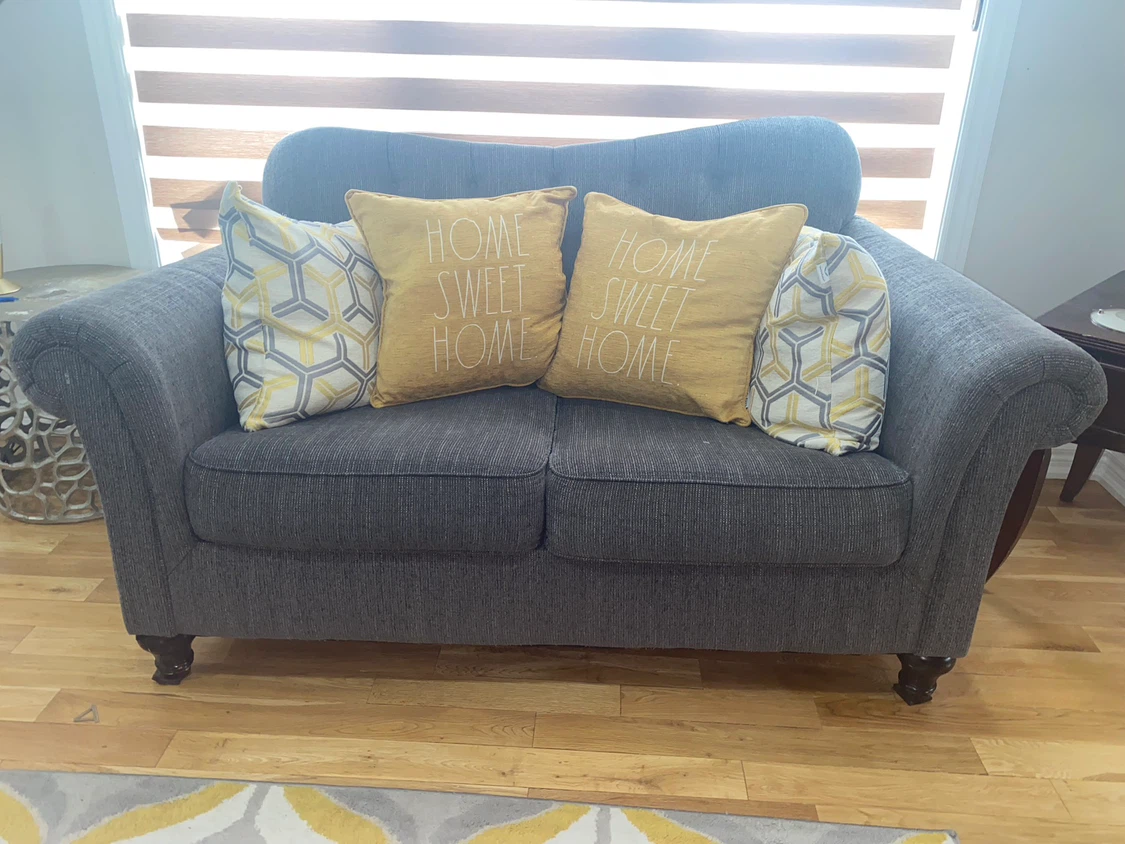 Grey Tufted Loveseat Sofa - photo 4