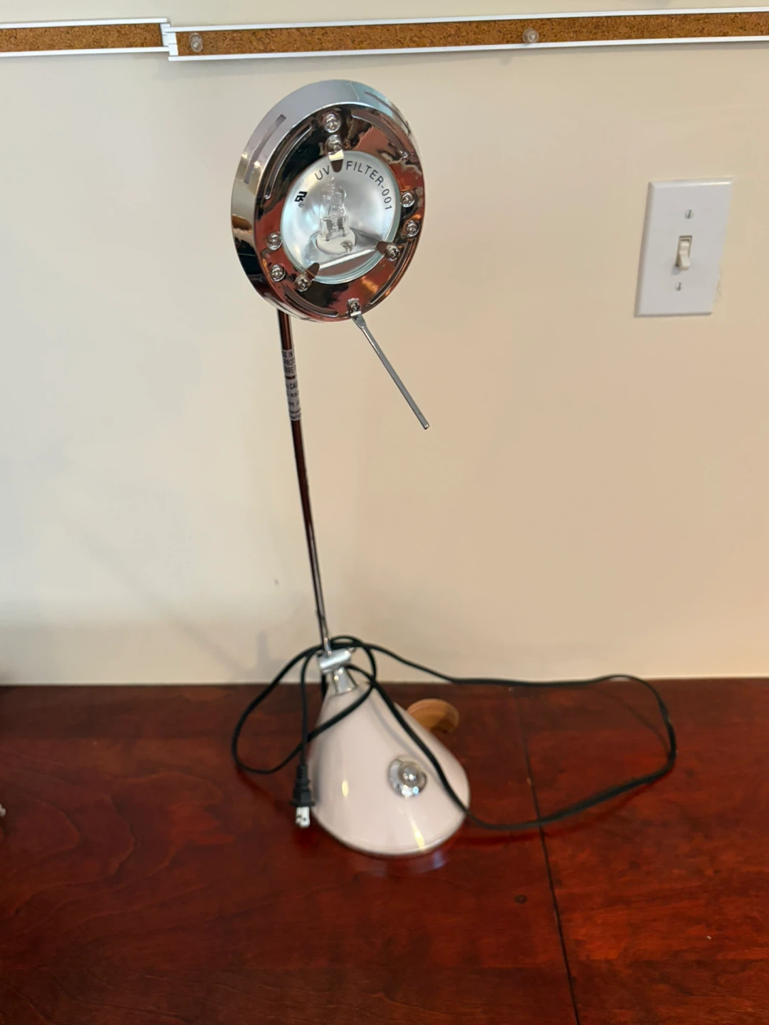 Vintage Desk Lamp with UV Filter - photo 2