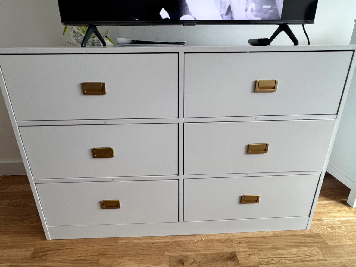 White 6-Drawer Dresser with Gold Handles