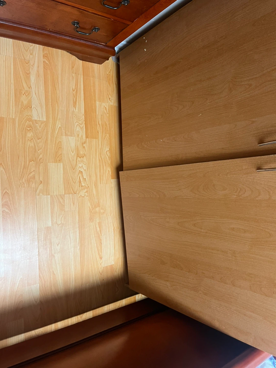 Wooden Wardrobe with Sliding Doors - photo 5