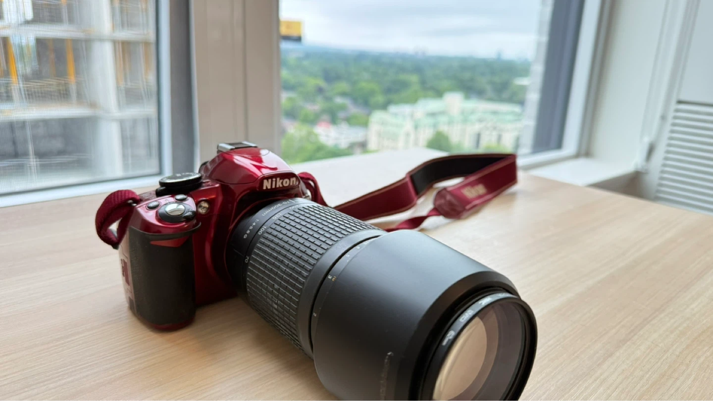 Nikon D3100 Red DSLR Camera with 18-55mm and 70-300mm Lens - photo 2