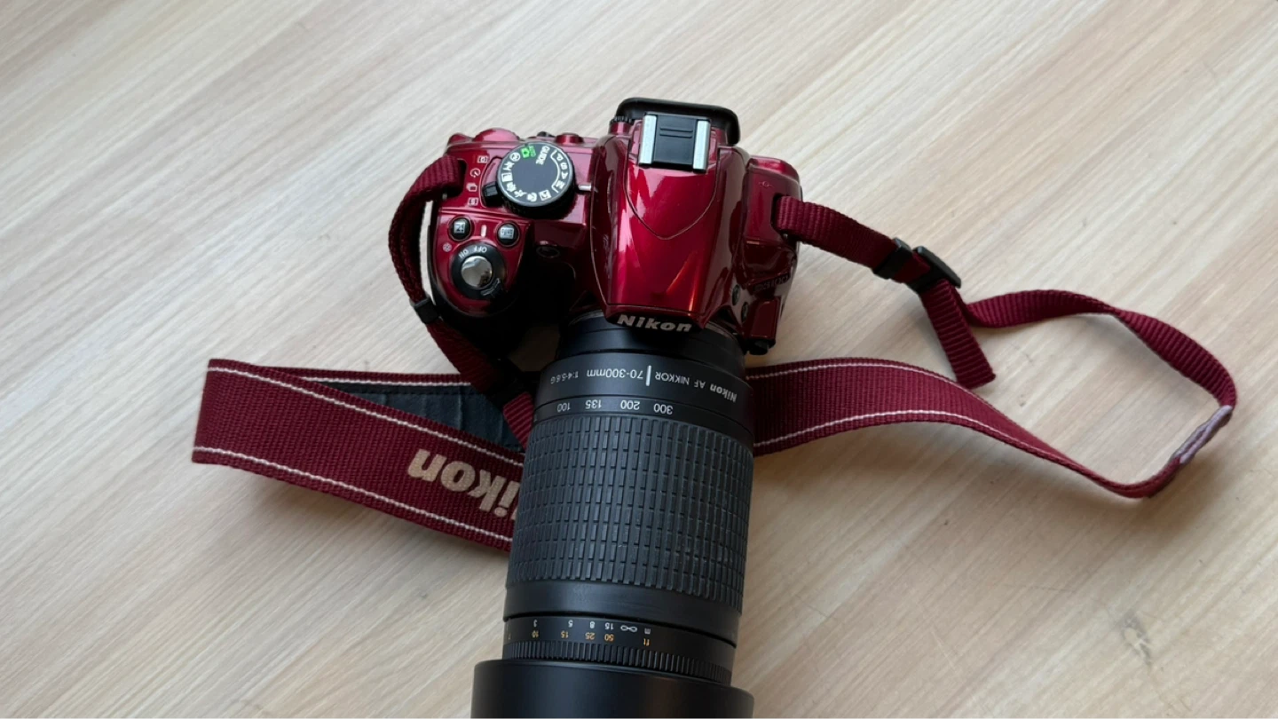 Nikon D3100 Red DSLR Camera with 18-55mm and 70-300mm Lens - photo 5