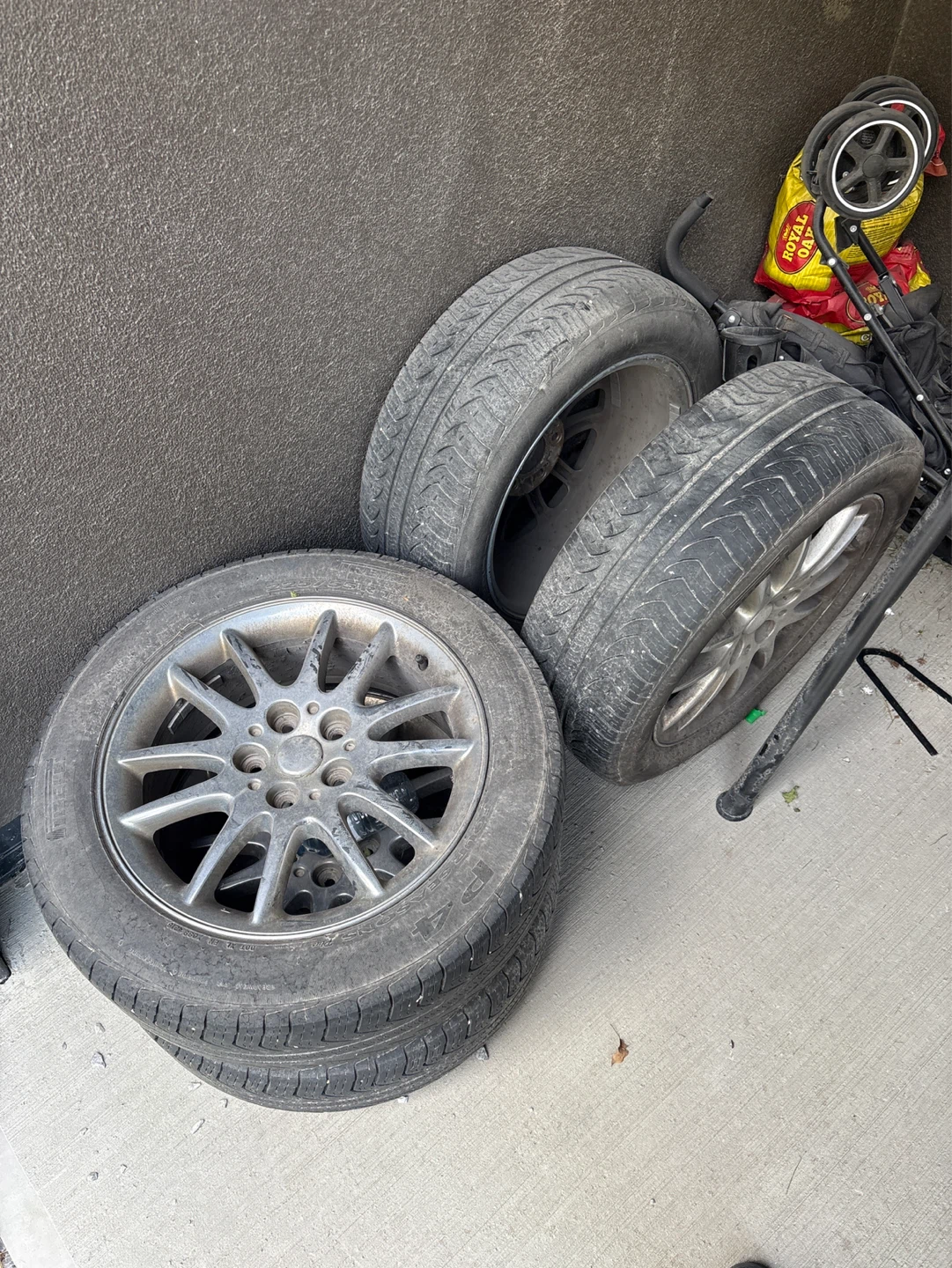 Pirelli 225/55R17 Tires (Set of 4)