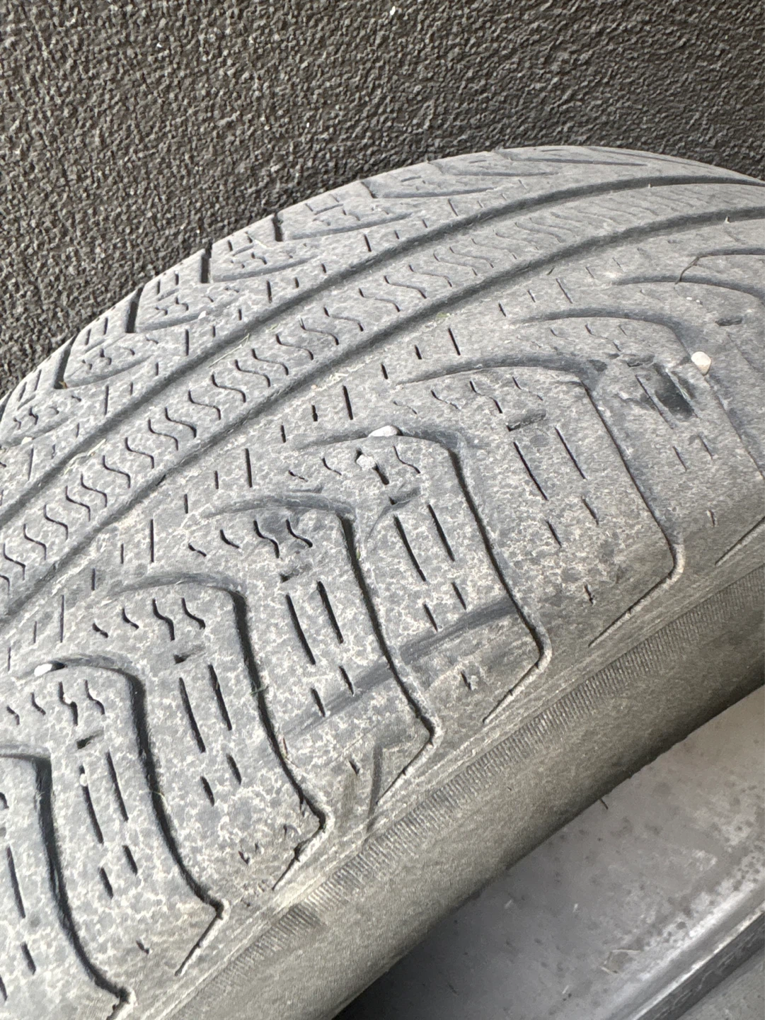 Pirelli 225/55R17 Tires (Set of 4) - photo 4