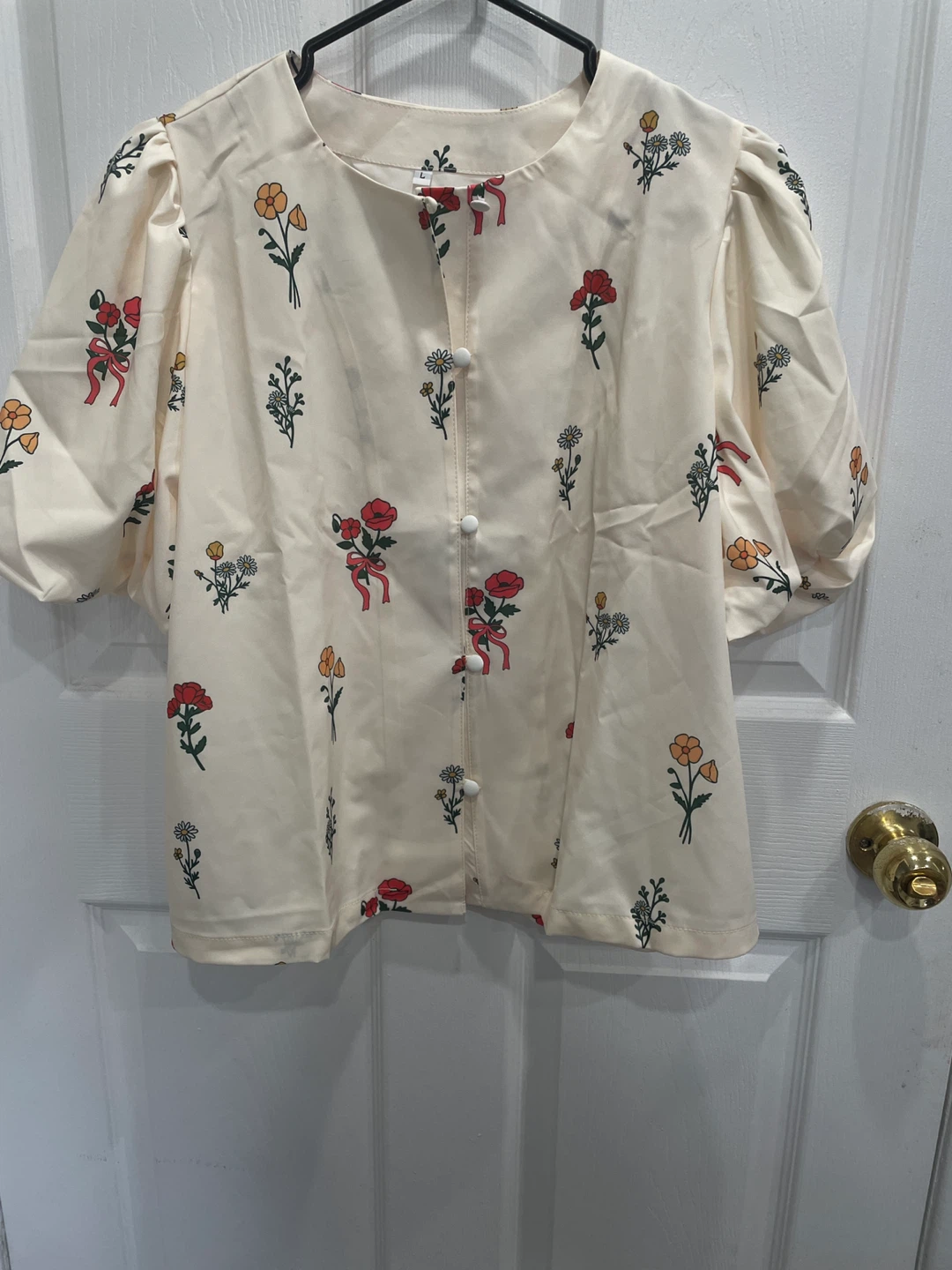 Cream Floral Puff Sleeve Button-Up Blouse