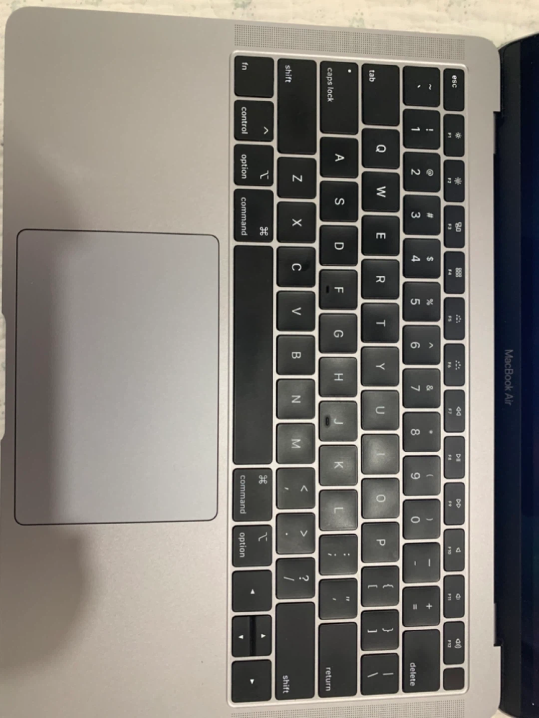 MacBook Air 2020 - M1 Chip - photo 3