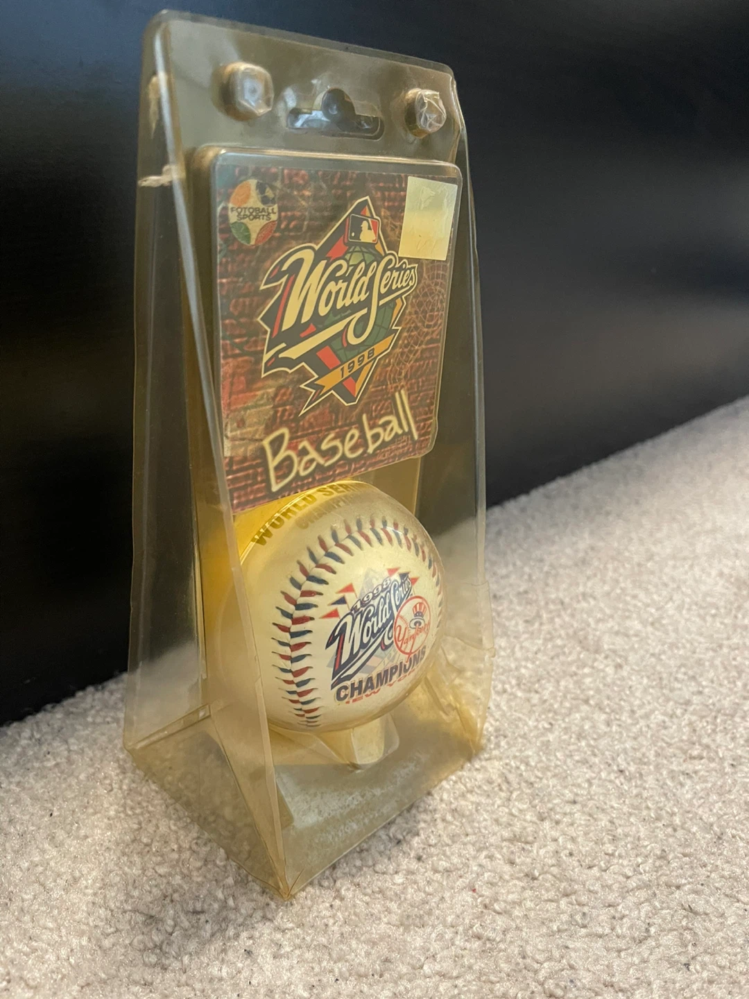 1998 World Series Baseball New York Yankees vs San Diego Padres - photo 3