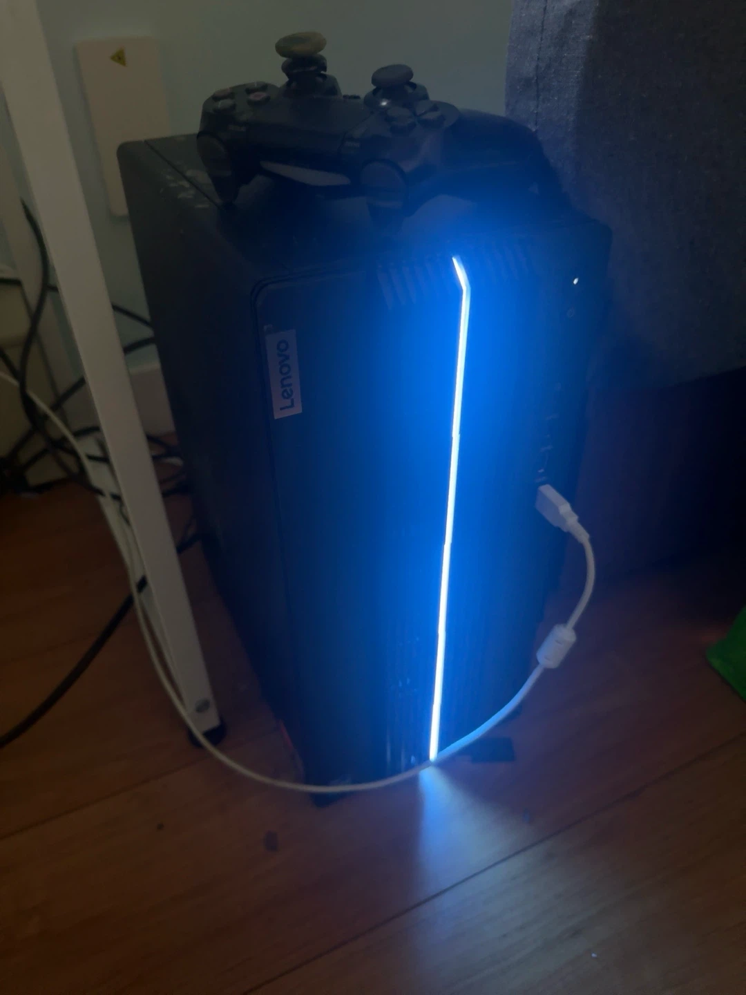 PC ( trading for an e-scooter ) or 550$  cash