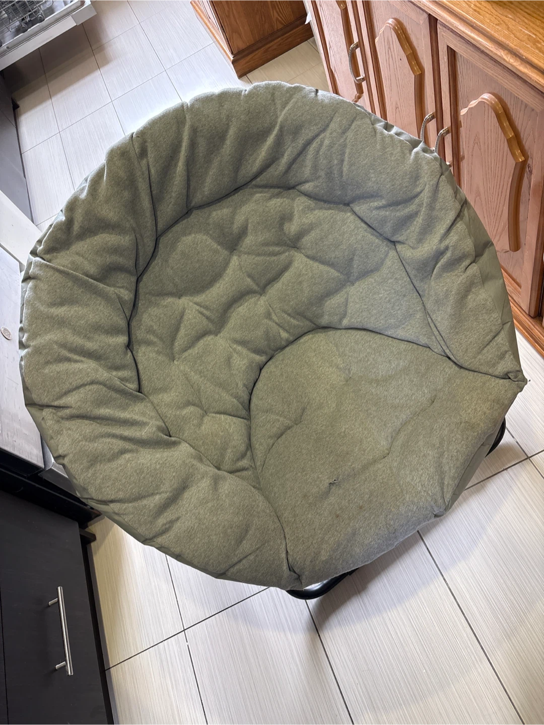 Grey foldable Chair with Pink Cover