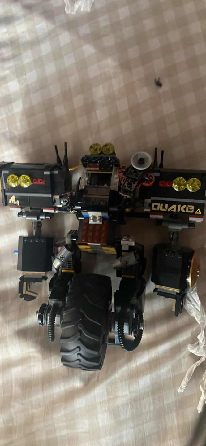 LEGO Ninjago Movie Quake Mech (70632), released in 2017. - photo 3