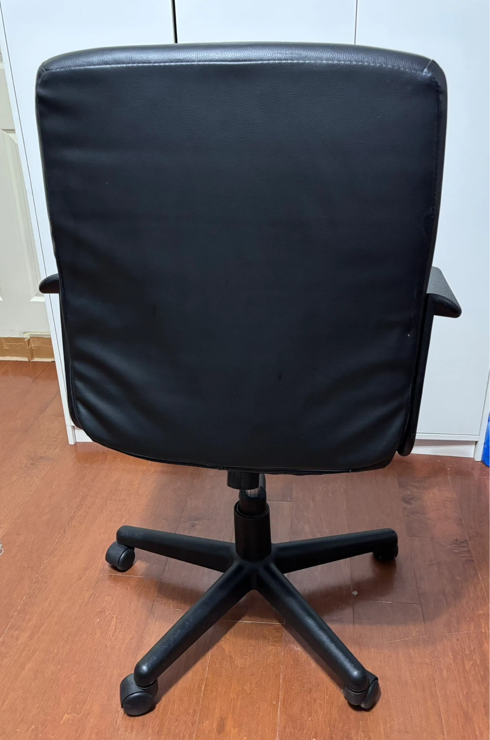 Black Faux Leather Office Chair - photo 4