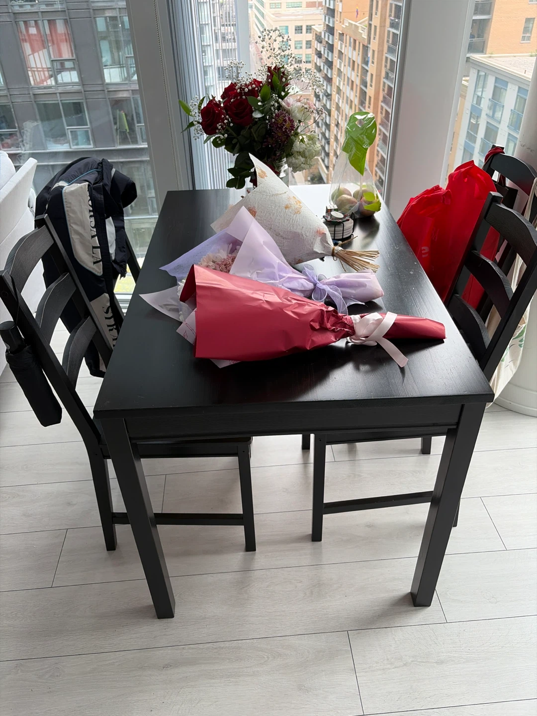 Dark Wood Dining Table and 4 chairs - photo 4
