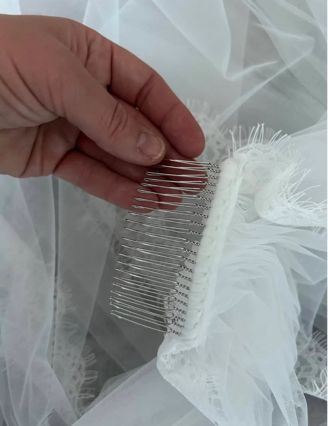 Cathedral lace soft white veil - photo 5