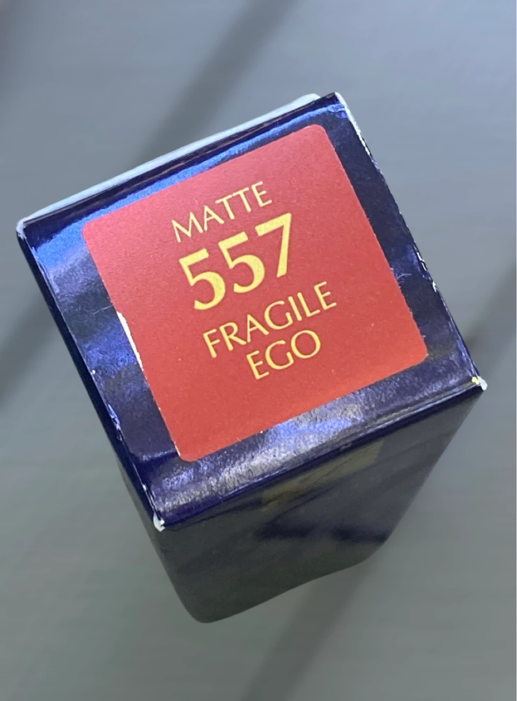 Estée Lauder Pure Color Matte Lipstick 557 Fragile Ego - photo 4