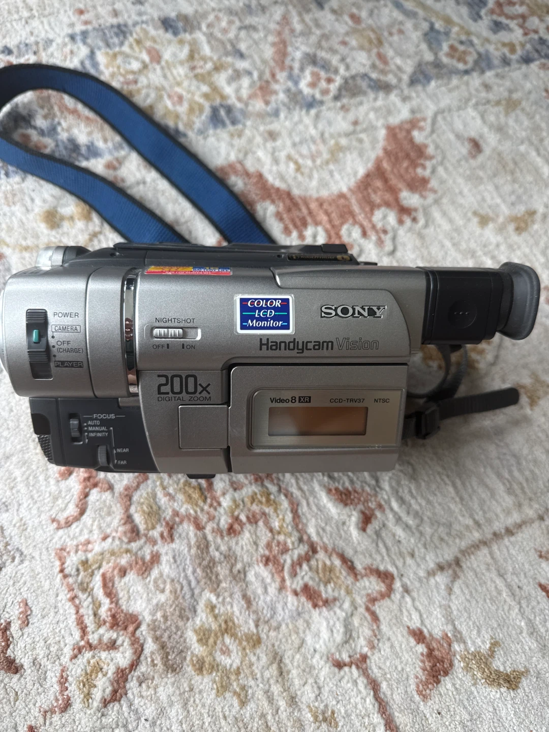 Sony Handycam PARTS Video 8 XR CCD-TRV37 Camcorder
