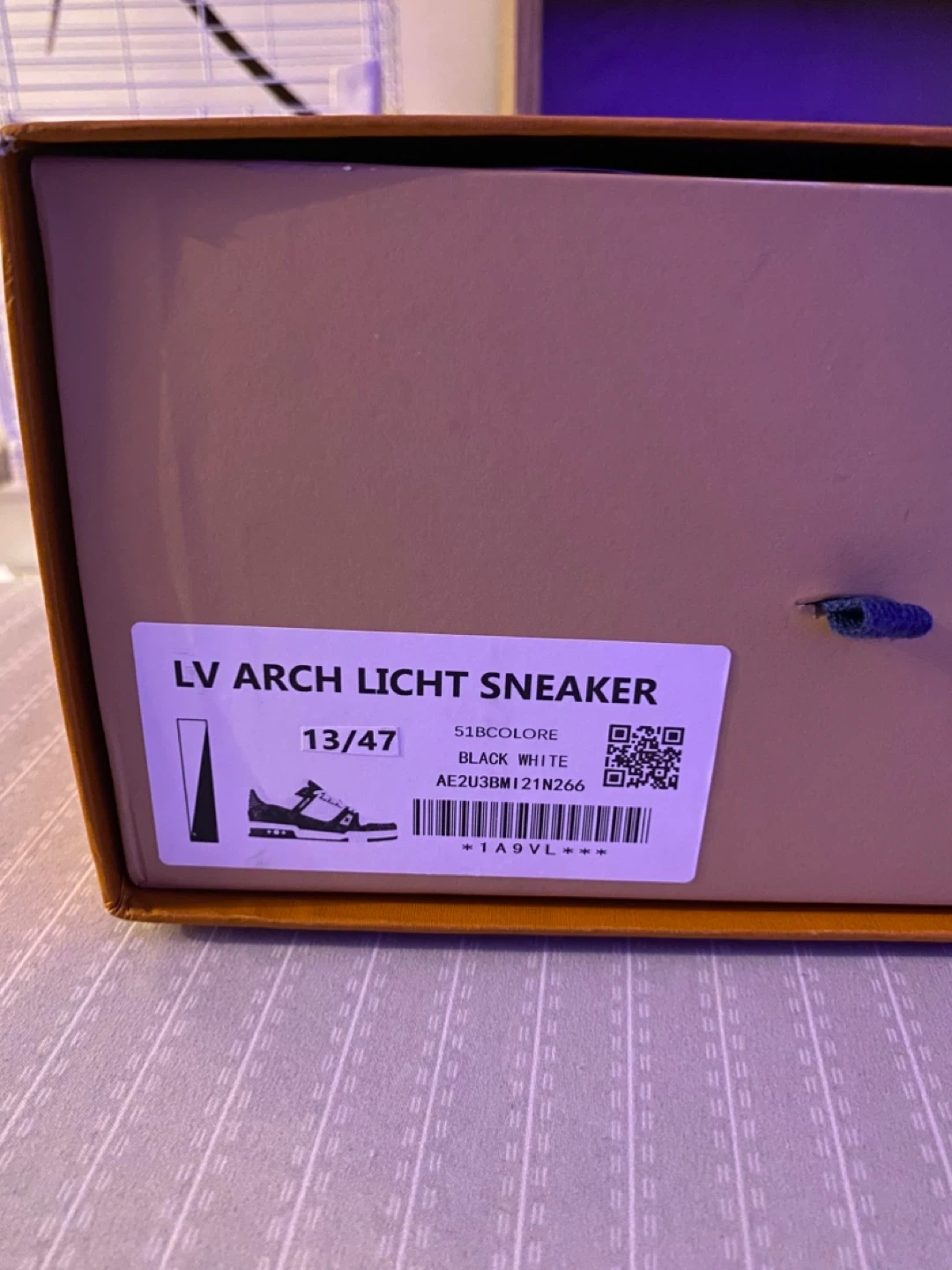 Louis Vuitton LV Arch Licht Sneakers - Black/White - photo 2