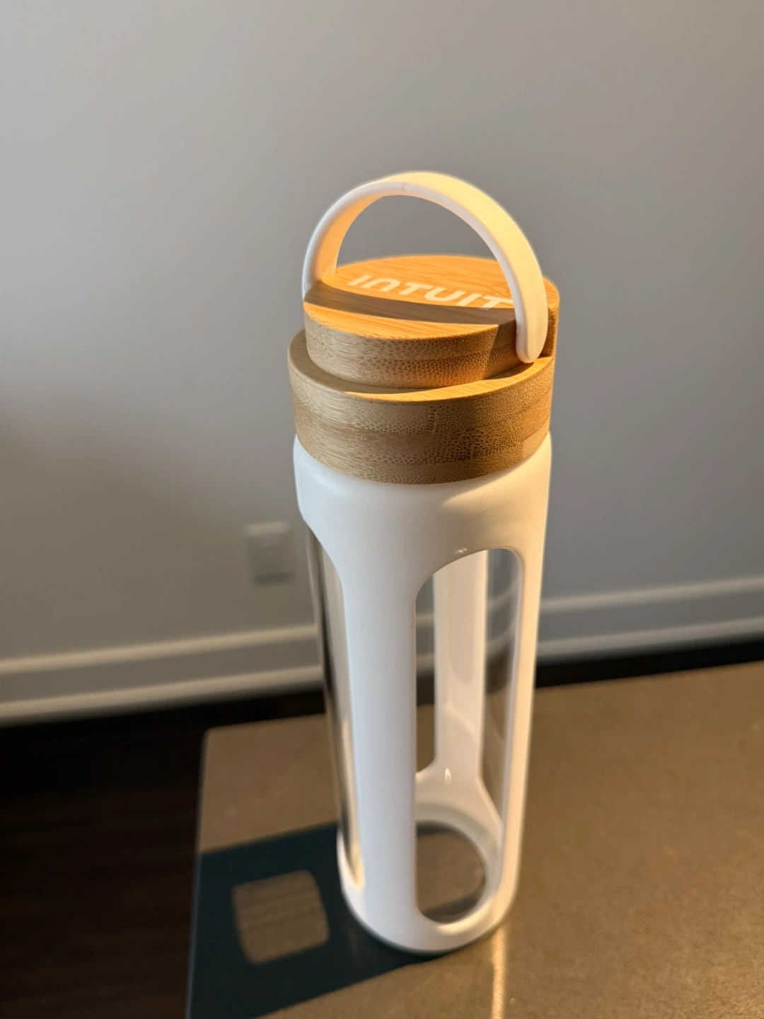 🆕 White Water Bottle 25 oz with Bamboo Lid 🎍 - photo 2