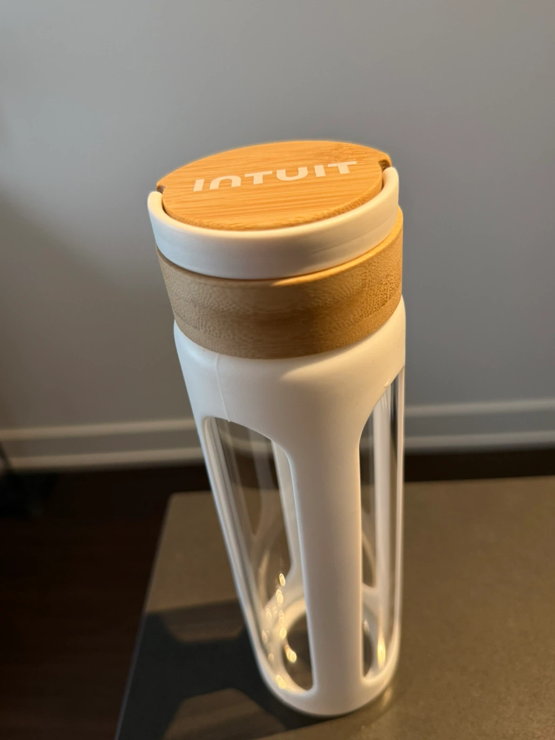 🆕 White Water Bottle 25 oz with Bamboo Lid 🎍 - photo 3