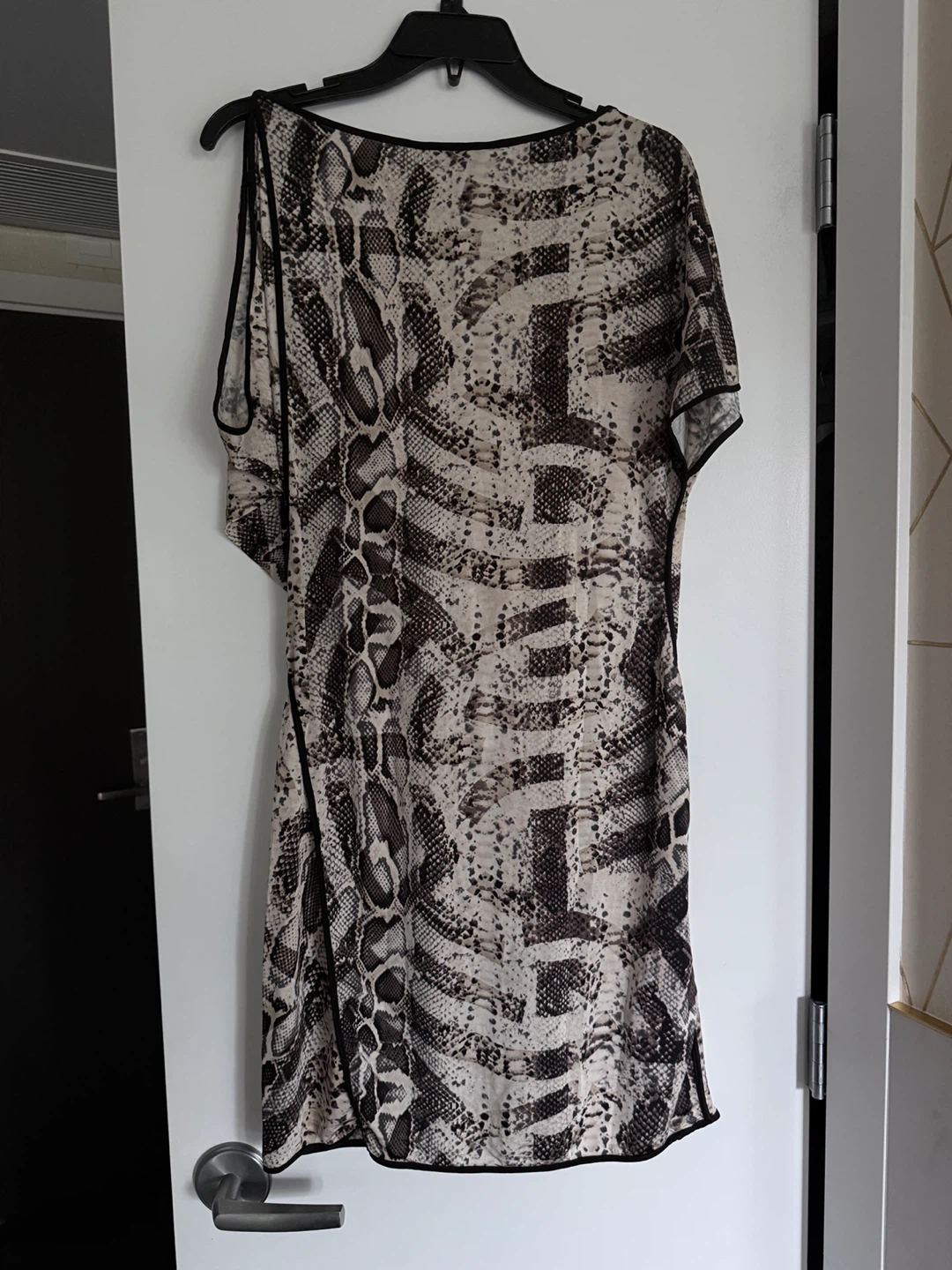 BCBGMAXAZRIA Snake Print Dress - photo 4