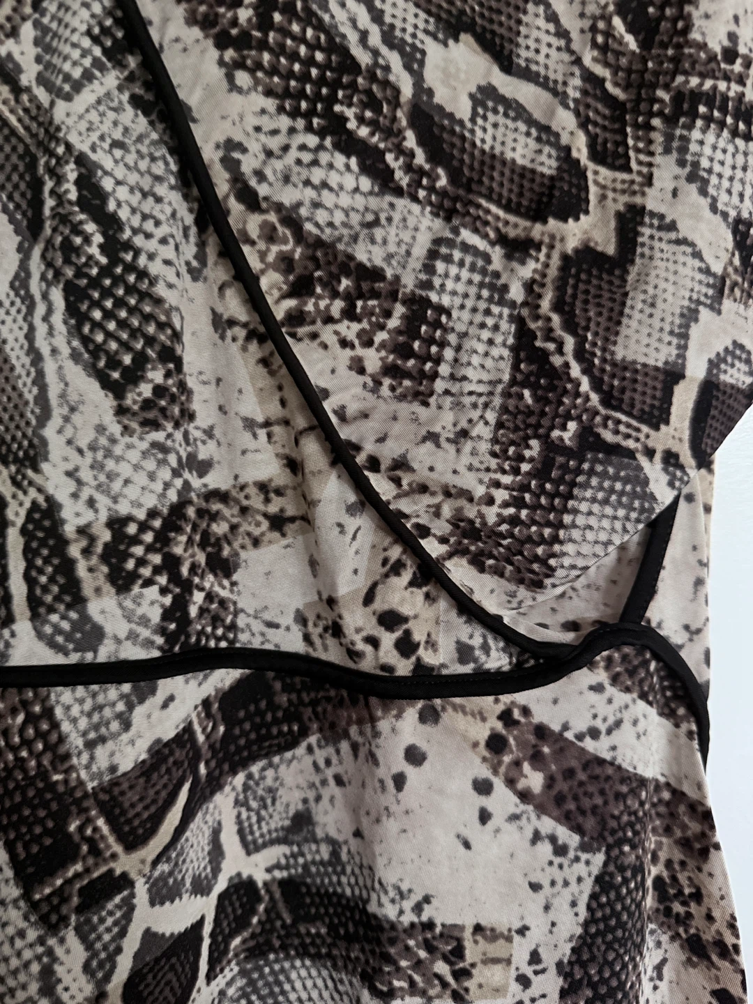 BCBGMAXAZRIA Snake Print Dress - photo 3