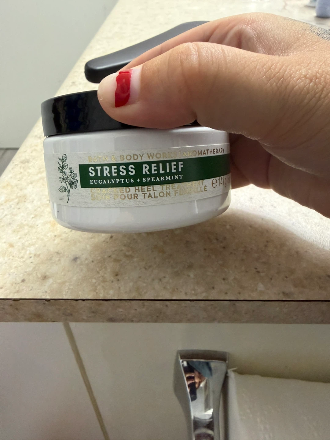 Bath & Body Eucalyptus + Spearmint Heel Treatment - photo 2