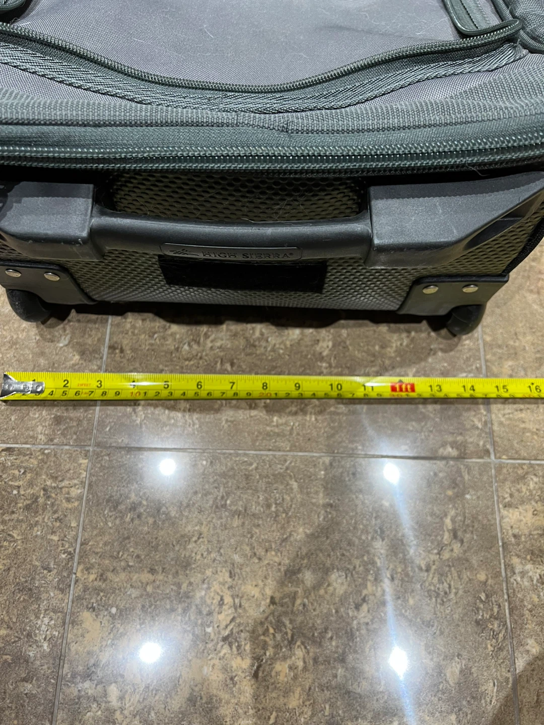 High Sierra Rolling Suitcase - photo 5
