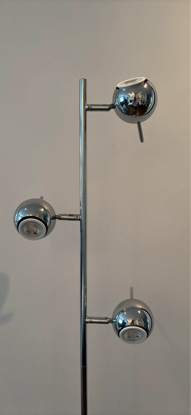 Chrome Floor Lamp with 3 Adjustable Spotlights - photo 2