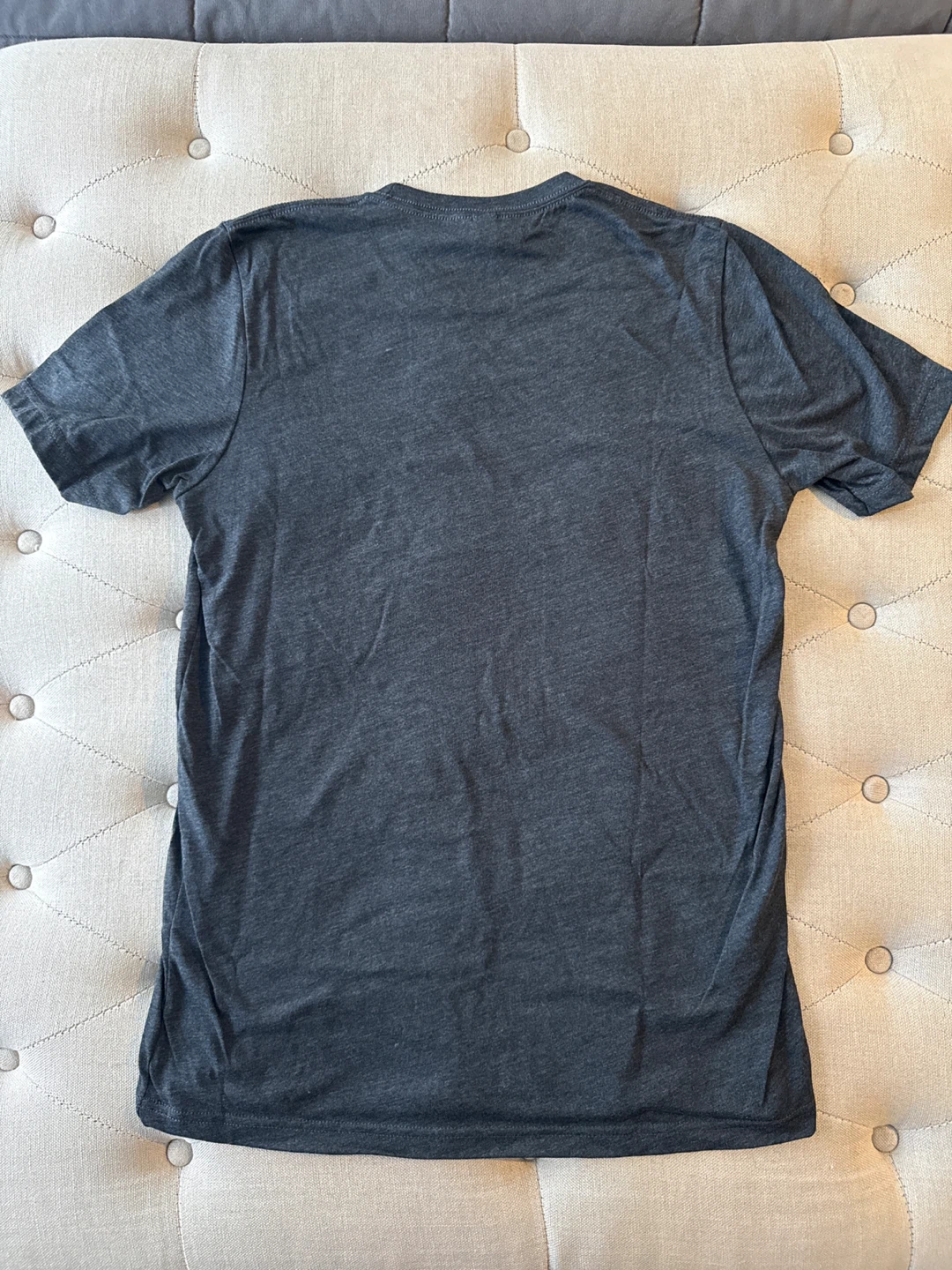 🆕 Soft Dark Gray Intuit T-Shirt - photo 3