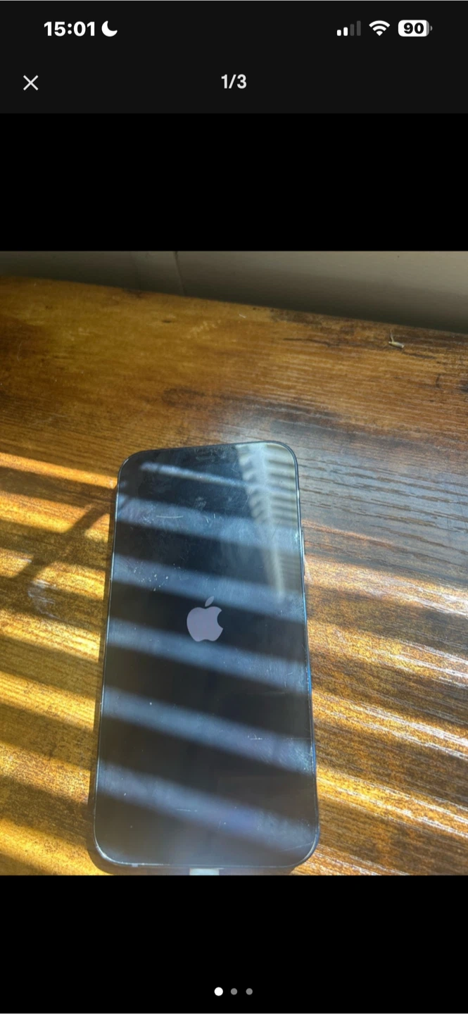 Iphone (Cracked back) - photo 3