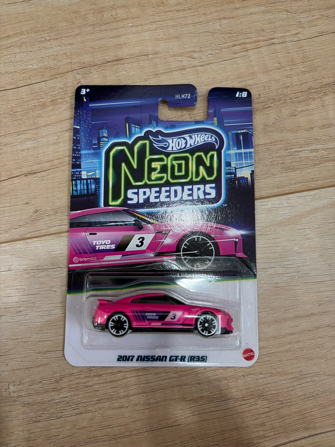 Hot Wheels Neon Speeders 2017 Nissan GT-R (R35)