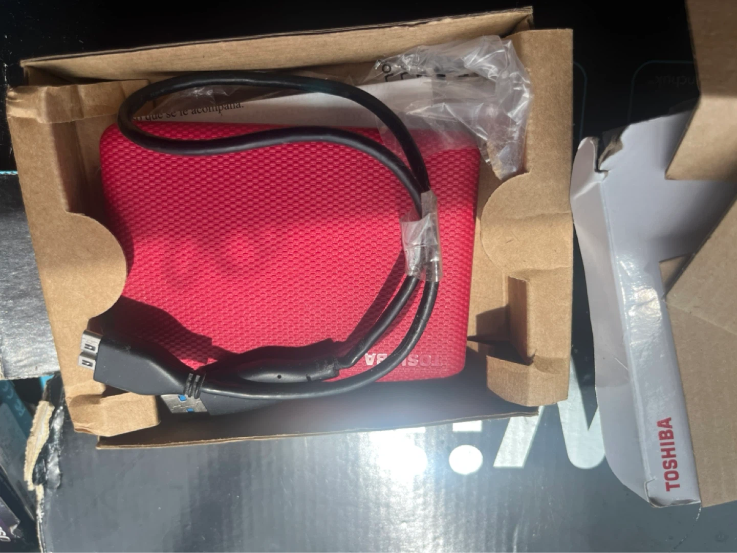 Toshiba Canvio Advance 2TB Portable External Hard Drive - Red - photo 2