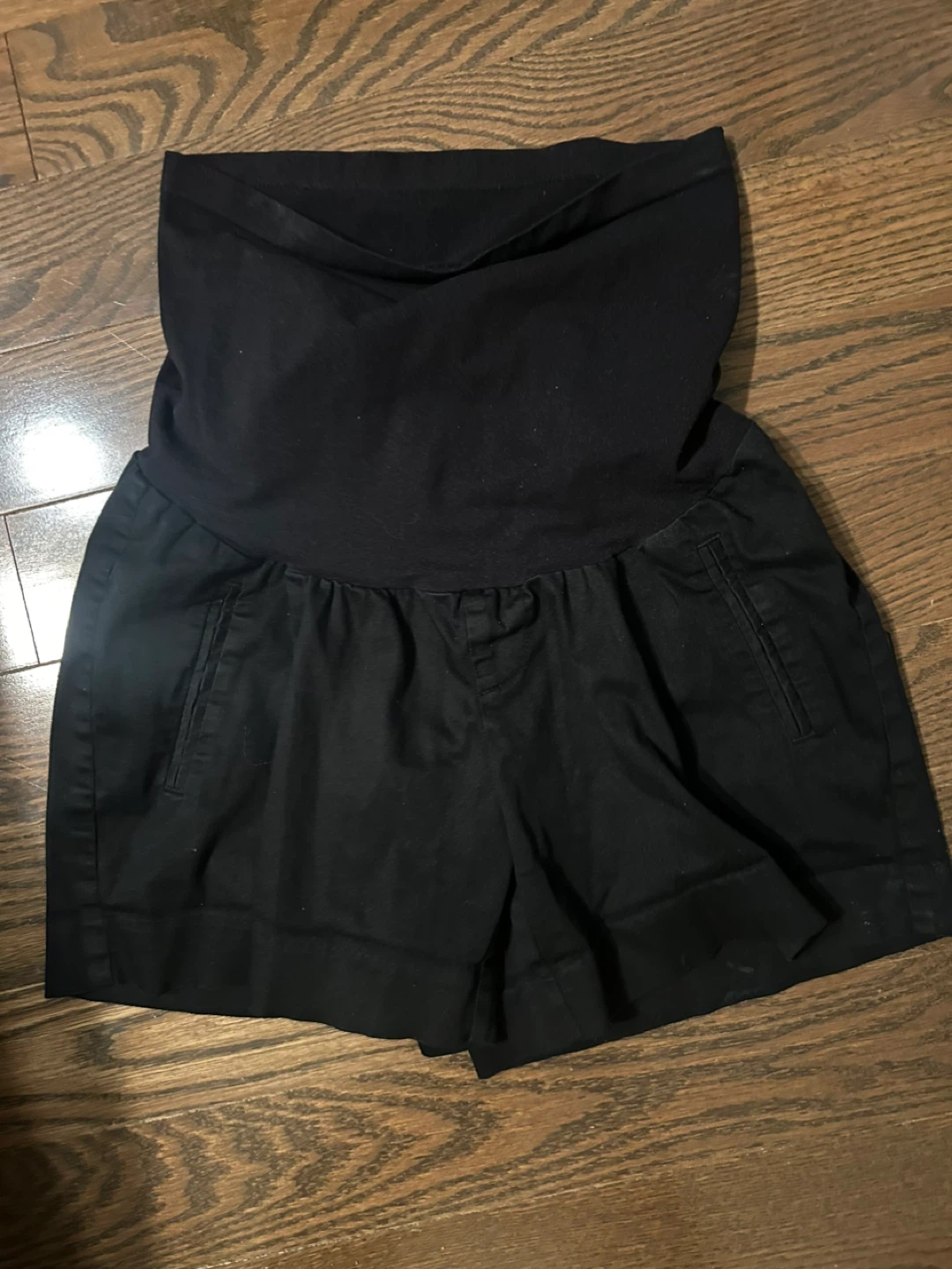 Motherhood Maternity Black Shorts - Size Medium