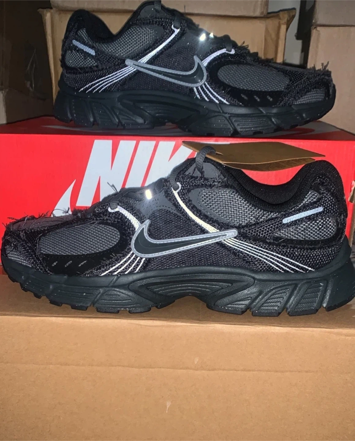 Brand new men’s Nike V5 RNR Sneakers size 10.5