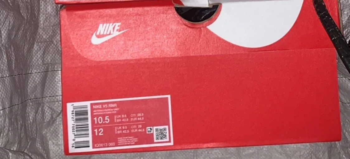 Brand new men’s Nike V5 RNR Sneakers size 10.5 - photo 5