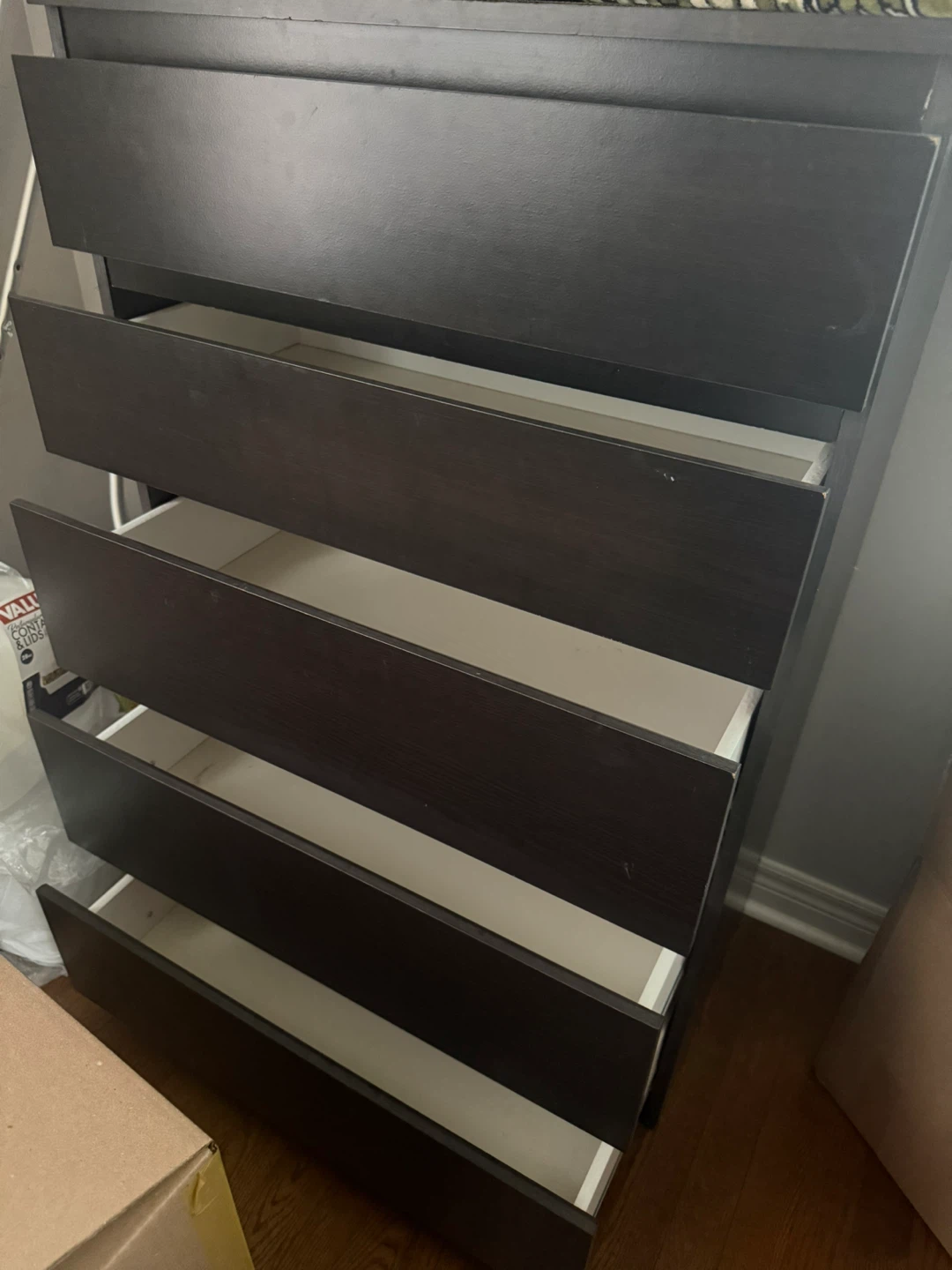 Dark Brown 5-Drawer Dresser
