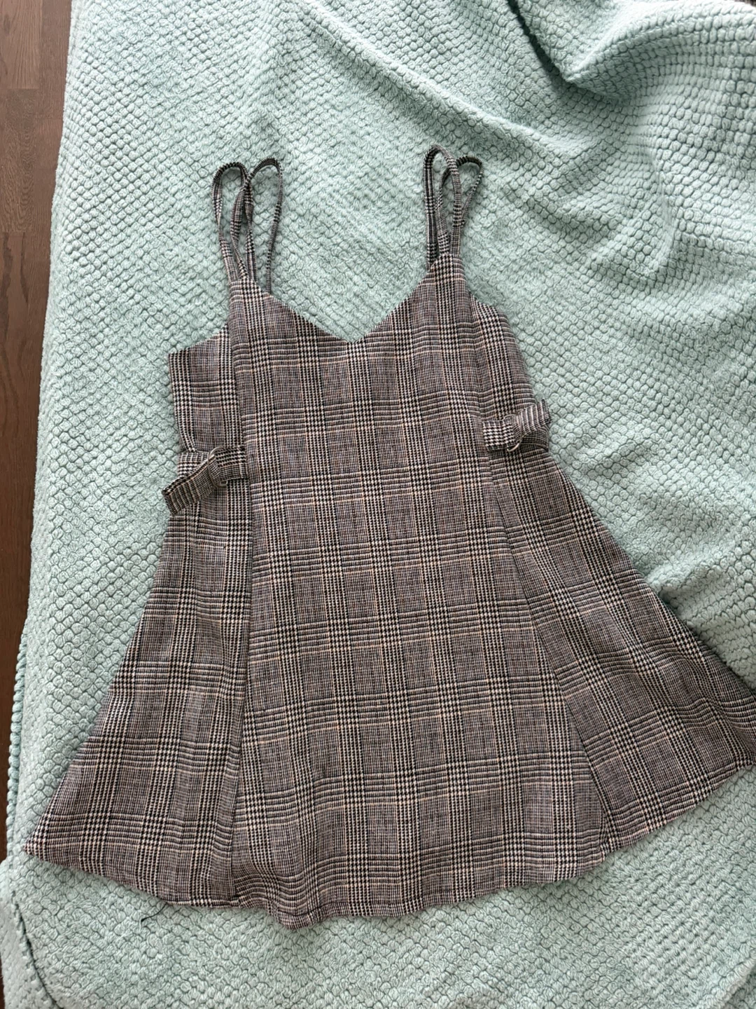 Moving sales: Plaid Pinafore Dress
