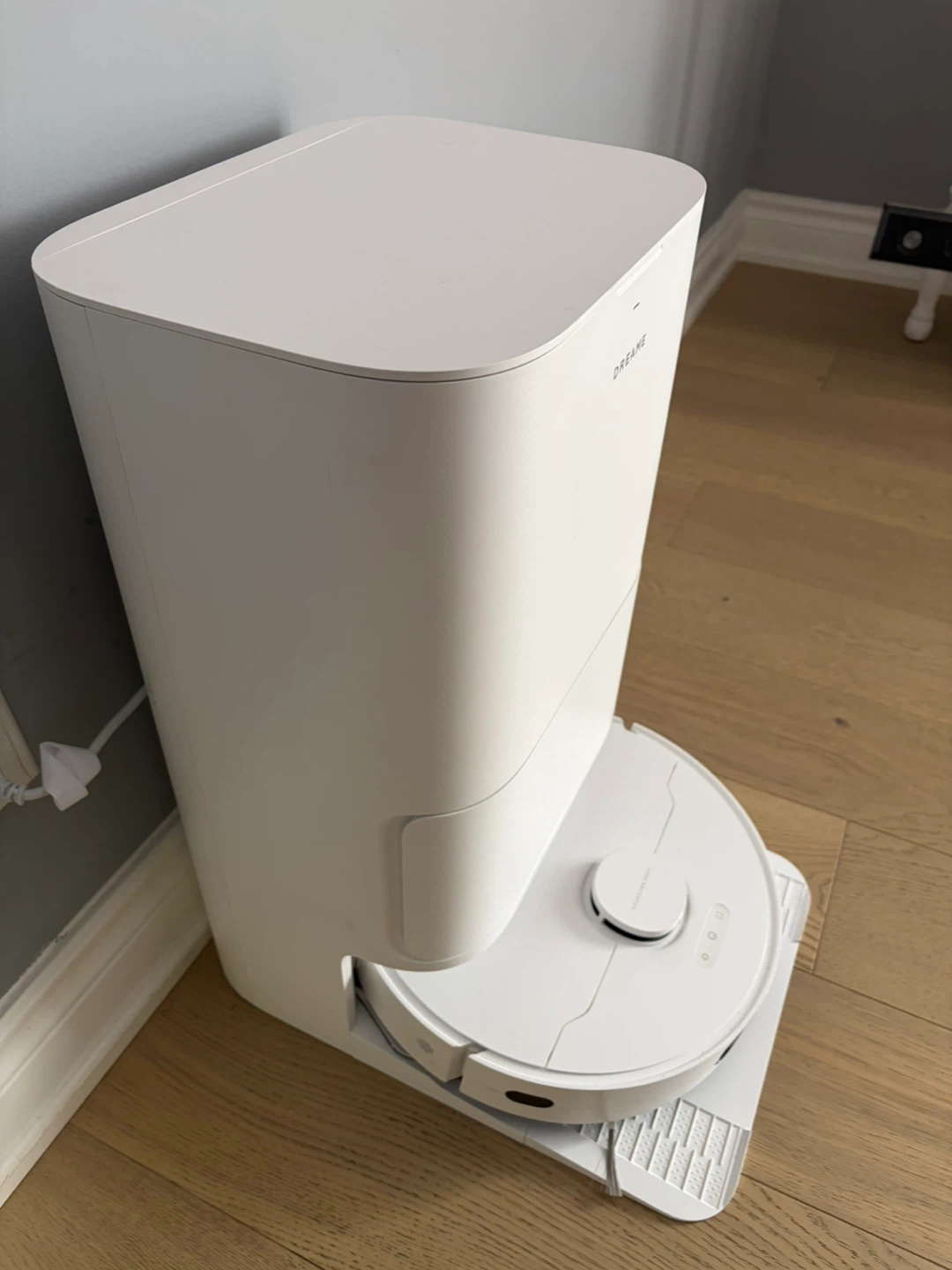 Dreame E30 Ultra Robot Vacuum & Mop - photo 3