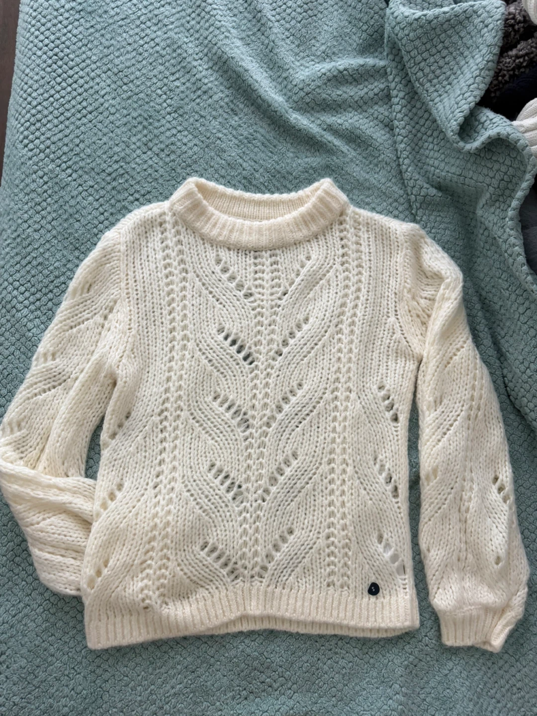 Never wear-size s:Abercrombie & Fitch Sweater