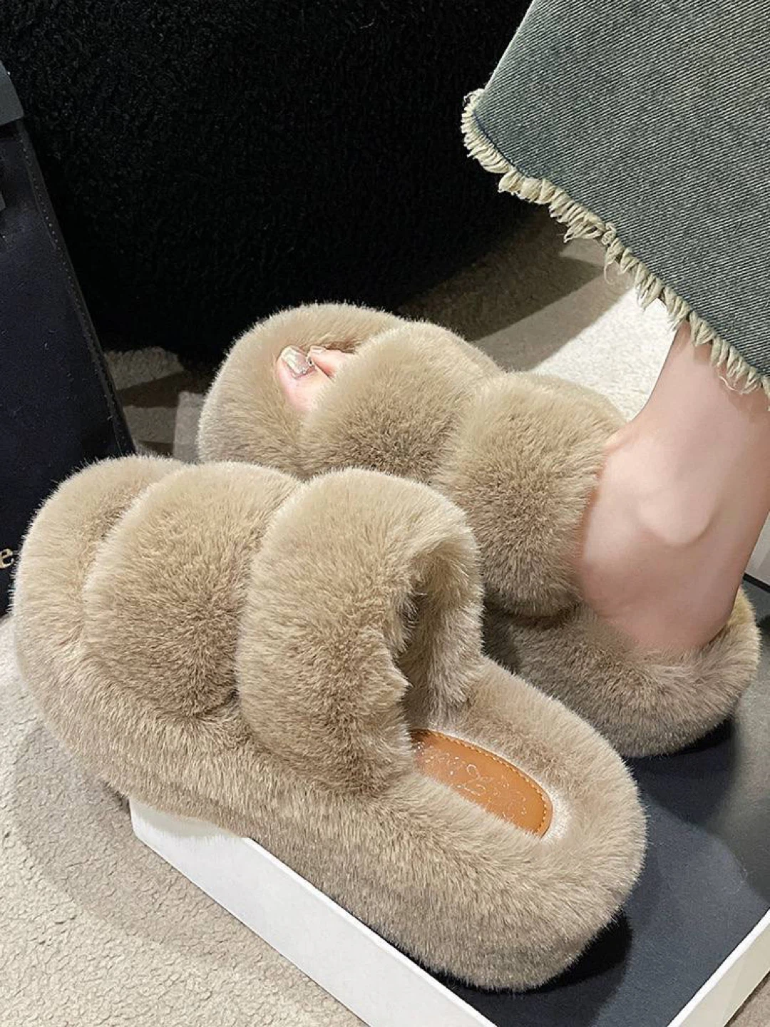 Fuzzy Slide Slippers - Beige size 39 new
