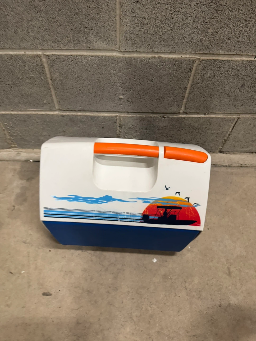 Igloo 16-Quart Playmate Elite Cooler Ice Chest - photo 3