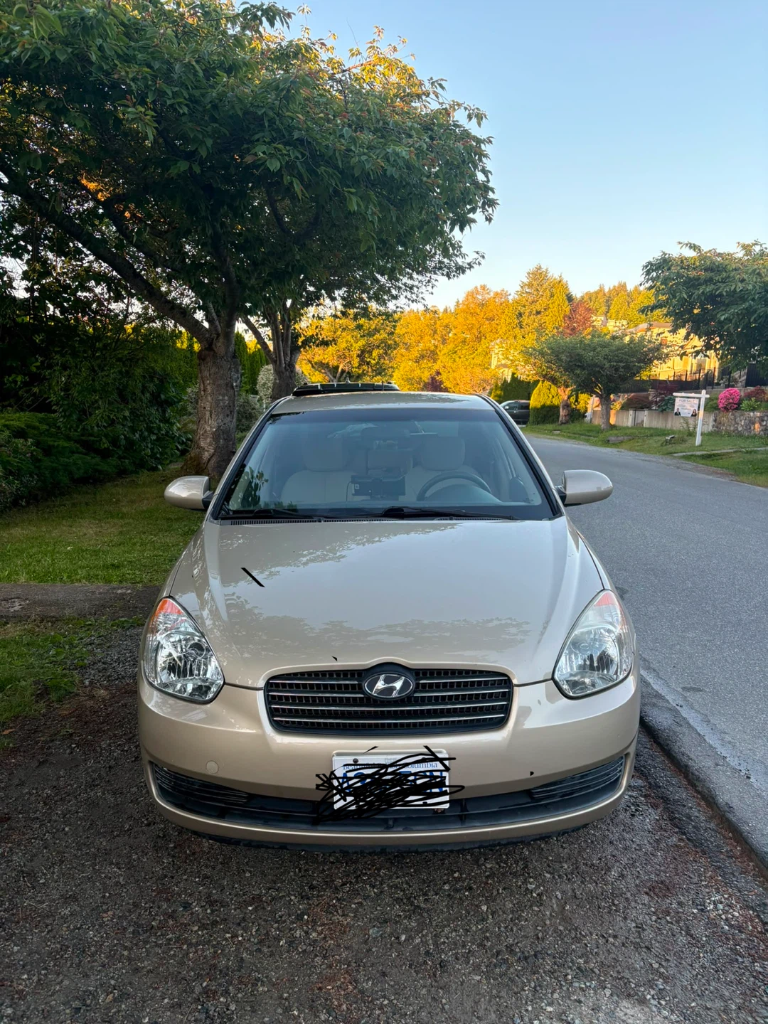 Hyundai Accent Sedan - photo 2