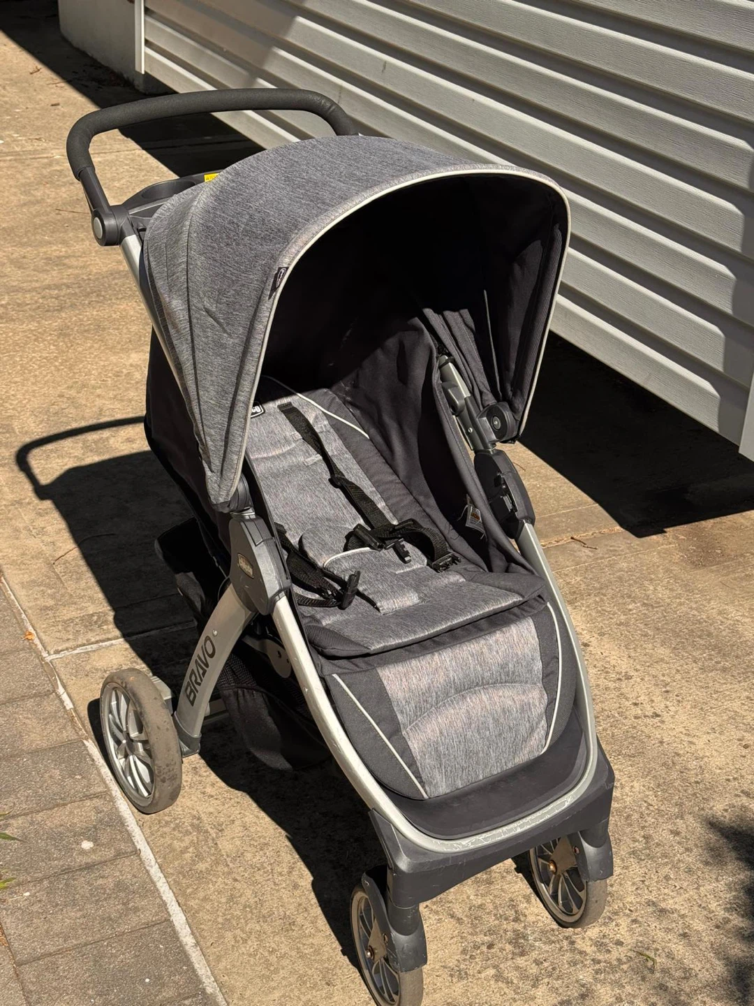 Chicco Bravo Stroller - Gray